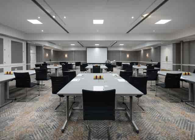 Delta Hotels by Marriott Heathrow Windsor