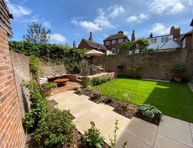 Courtyard Garden
