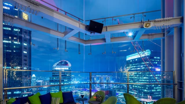 Sky Lounge