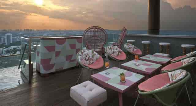 Restaurant Las Palmas Bar in Singapore ...