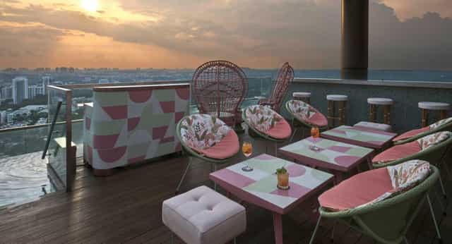 Restaurant Las Palmas Bar in Singapore ...