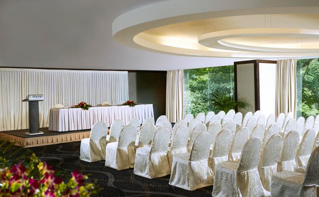 Jupiter Room