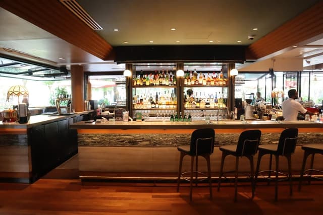 Bar