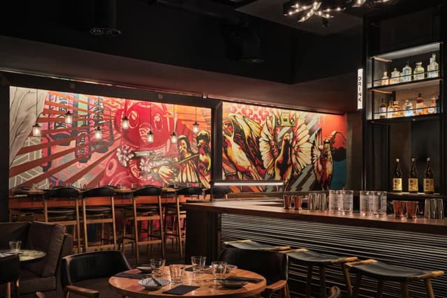Cocktail bar