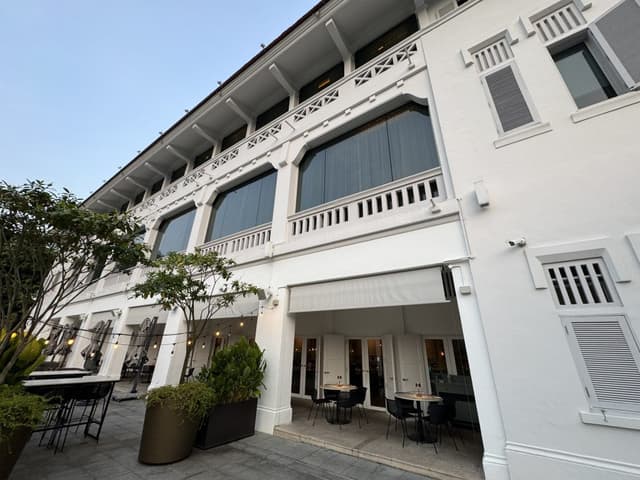 Courtyard 2 + 3