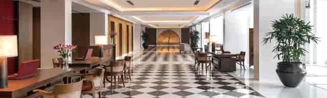 Elegant lobby at Connaught, The Oberoi, New Delhi - ideal for meetings and events.