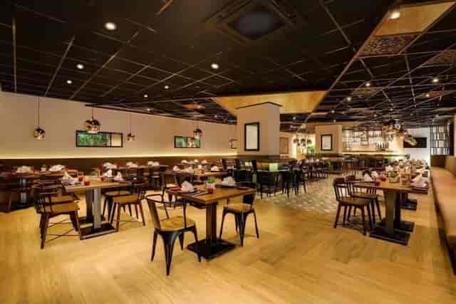Restaurants in Lemon Tree Premier ...