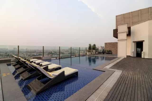 rooftop pool