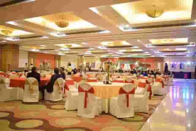 Banquet hall