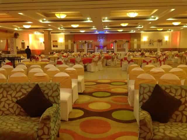Banquet hall