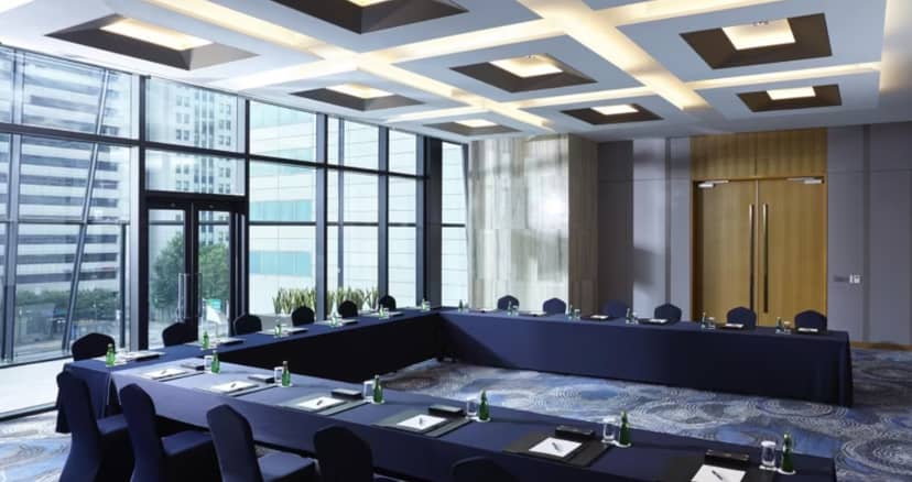 Azalea Room at InterContinental Grand Seoul Parnas, U-shaped seating for corporate meetings.