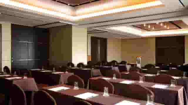 Small-Size Banquets