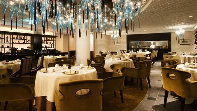 Small-Size Banquets