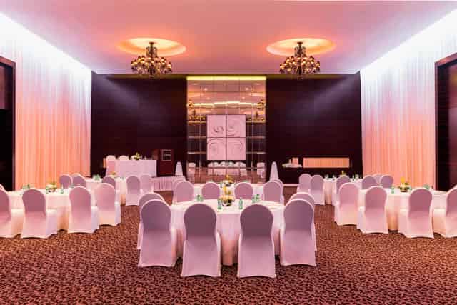 Le Méridien Dubai Hotel & Conference Centre