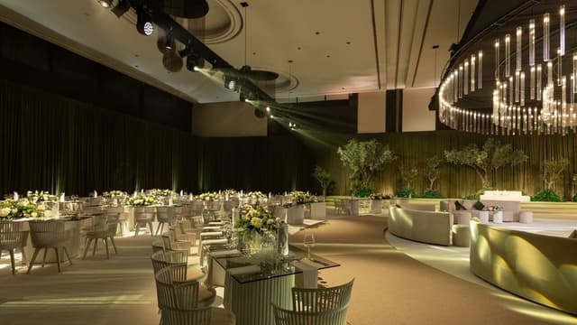Le Méridien Dubai Hotel & Conference Centre