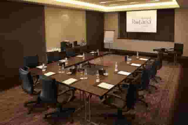 Fayruz Meeting Room