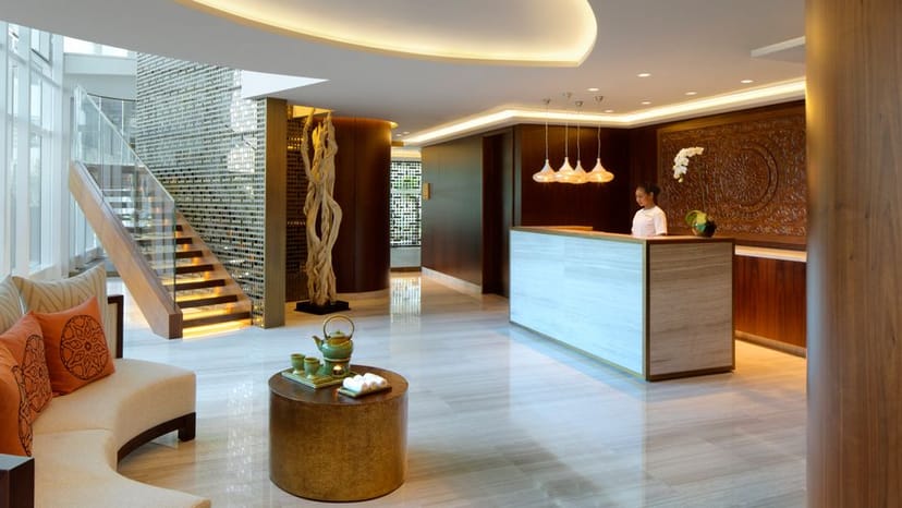 Crescendo Meeting Room in Taj Dubai, modern lobby with elegant design for events.
