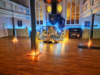 Intimate event space in Unitarian Meeting House, ideal for wellness retreats and yoga.