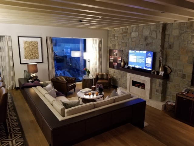 Aspen Ski Chalets at Kempinski Mall of ...