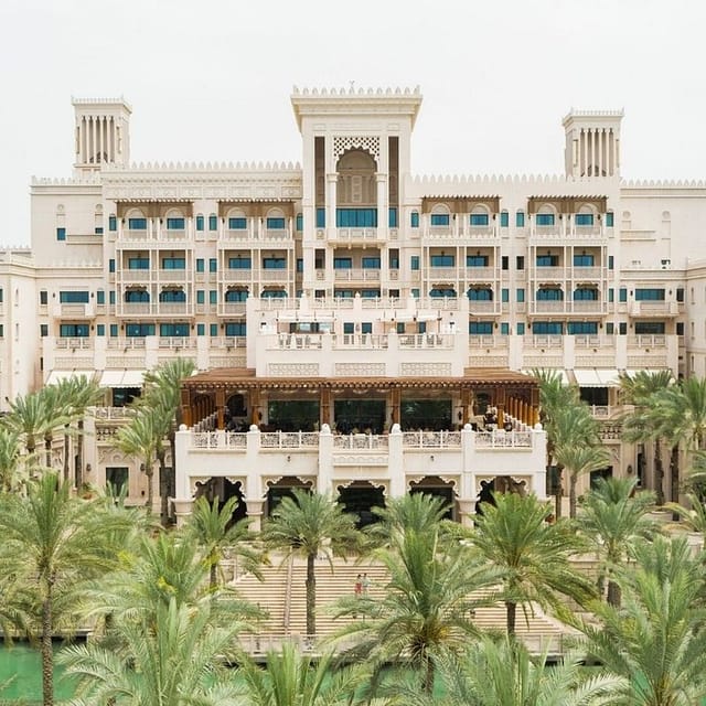 Elegant meeting room at Jumeirah Al Naseem, ideal for corporate events and receptions.