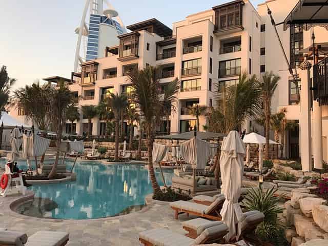Sunset Lounge