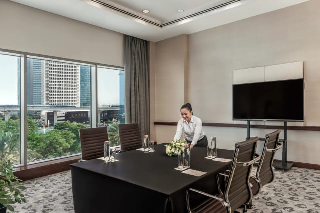 Meeting Venue on Sheikh Zayed Road ...