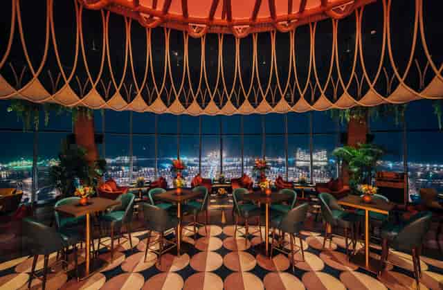 Elegant dining room at SUSHISAMBA with city views, perfect for upscale events and celebrations.