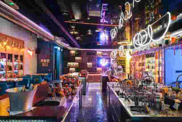 Cocktail bar