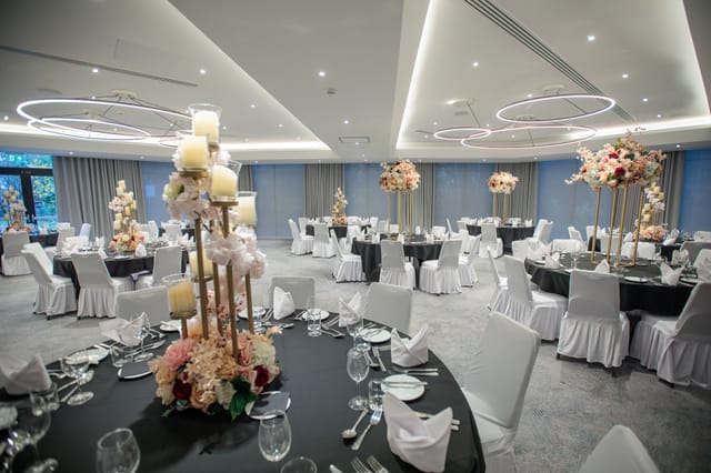 Holiday Inn London Shepperton - image 3