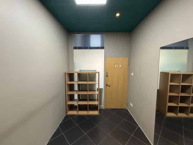 Personal Office Space/Treatment Room