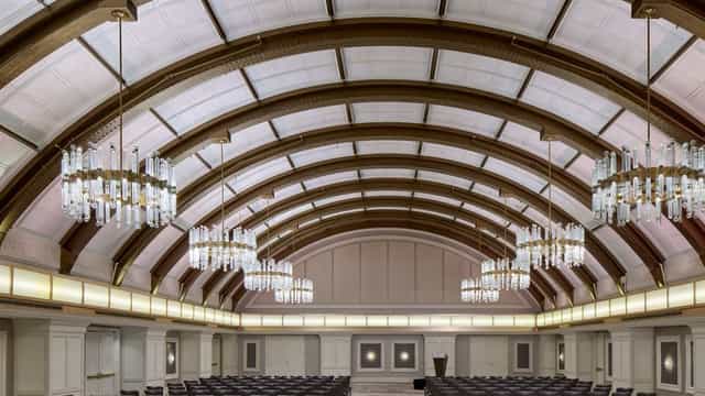 Elegant event space with arched ceiling at JW Marriott Chicago for meetings and weddings.