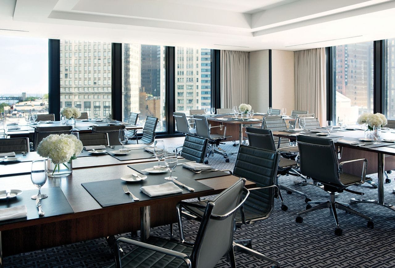 Modern meeting room at The Langham, Chicago with city views for corporate events.