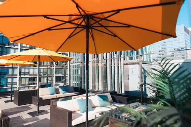 Divine Lounge