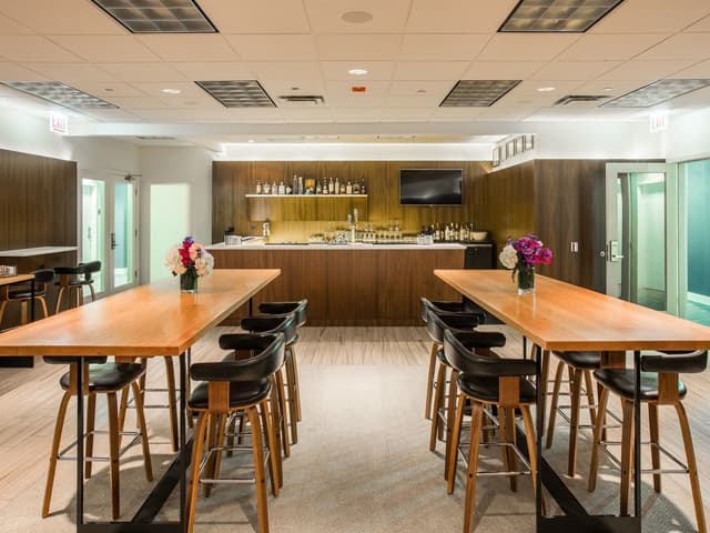 Kinzie Hotel