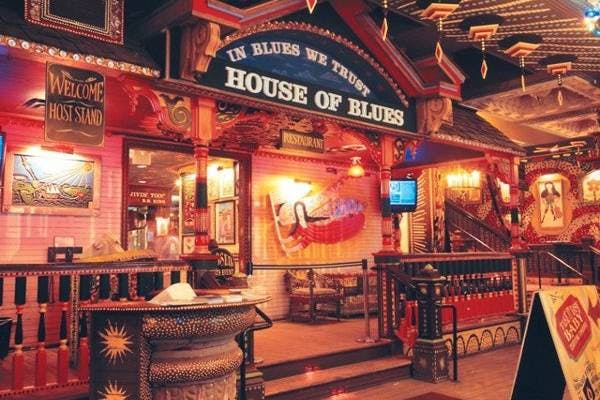 Banquet hall at House of Blues Chicago, vibrant venue for music-themed events.