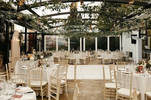 Banquet hall