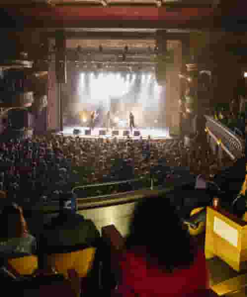 Performing arts theater