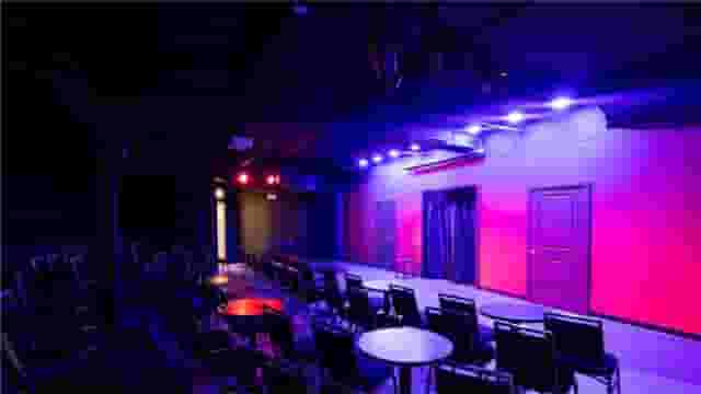 Comedy club