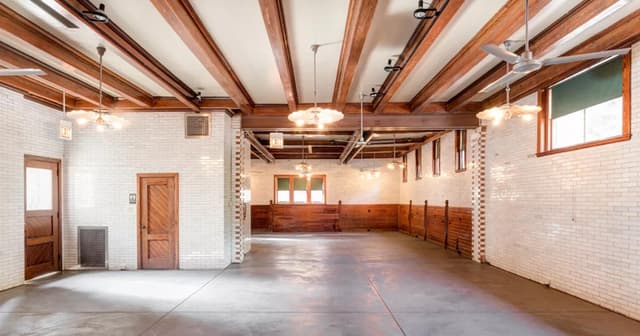 Coach House