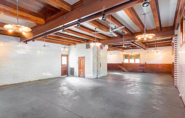 Coach House