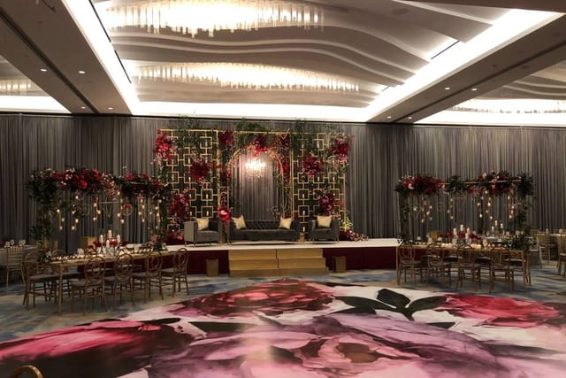 Live Oak Ballroom at InterContinental Houston, elegant floral backdrop for weddings and events.