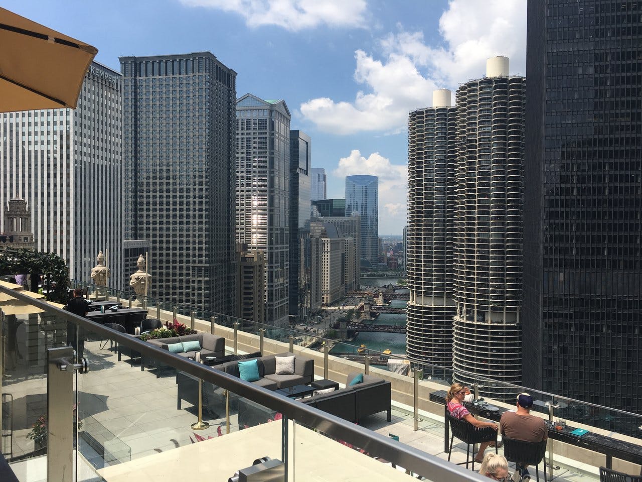 Rooftop Restaurant at LondonHouse Chicago with skyline views, perfect for upscale events.