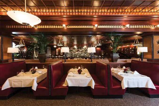 Elegant dining space at Pappas Bros. Steakhouse, ideal for upscale events and gatherings.