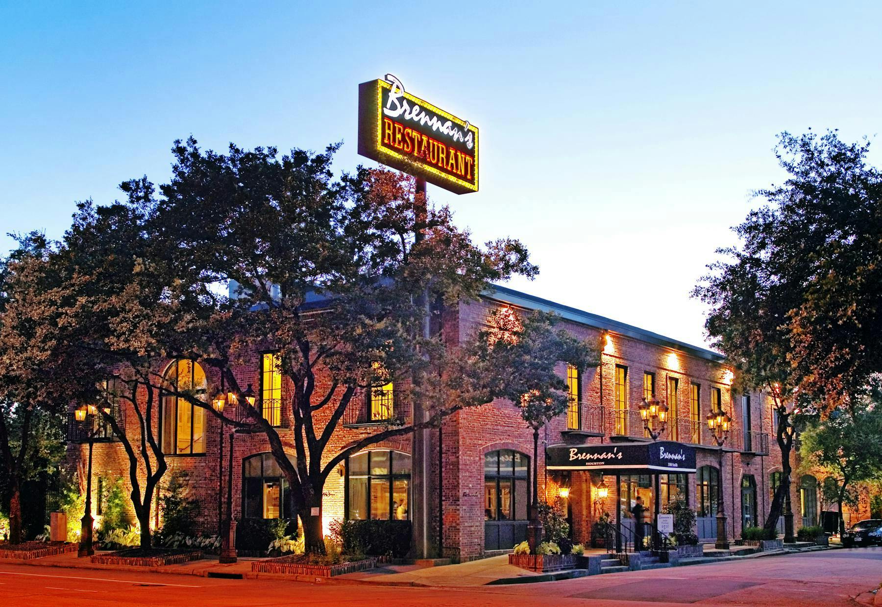 Charming Courtyard Balcony at Brennan's of Houston for intimate gatherings and events.