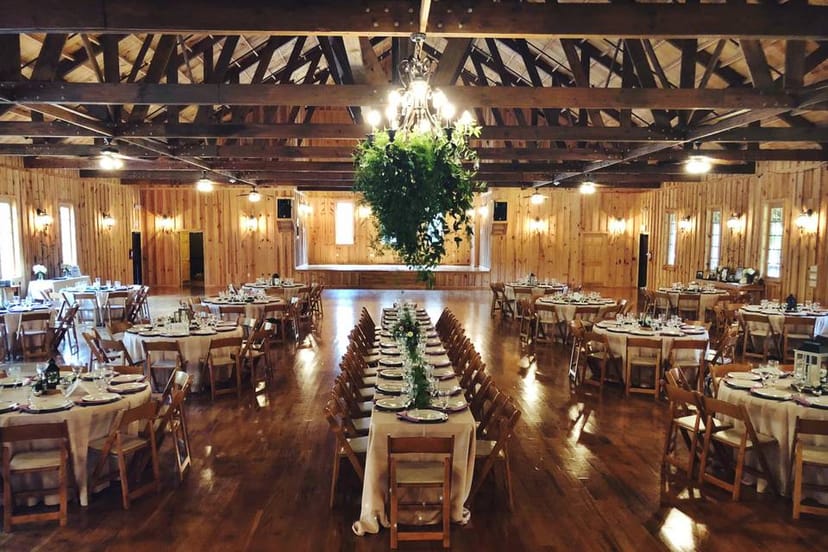 Elegant banquet hall with round tables, perfect for weddings and corporate events.