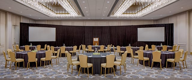 DoubleTree Hotel Houston Greenway Plaza
