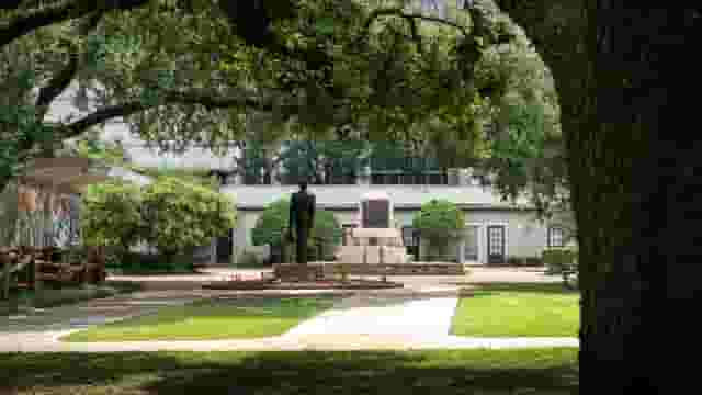 Connally Plaza
