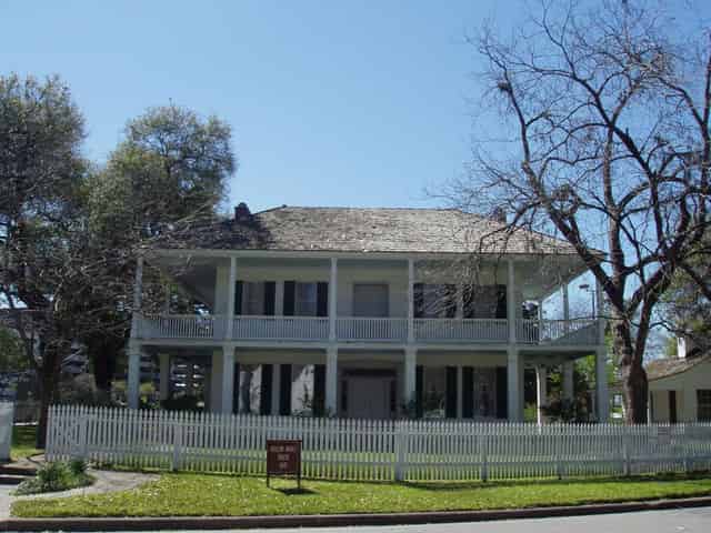 Kellum-Noble House