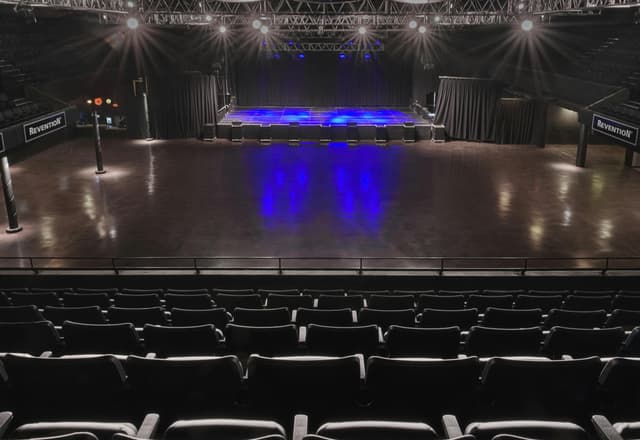 Performing arts theater