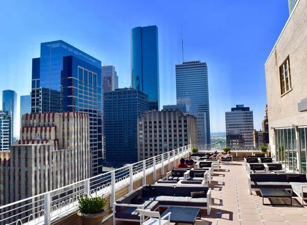 Rooftop restaurant in Zutro 23 with city skyline view, ideal for upscale events.